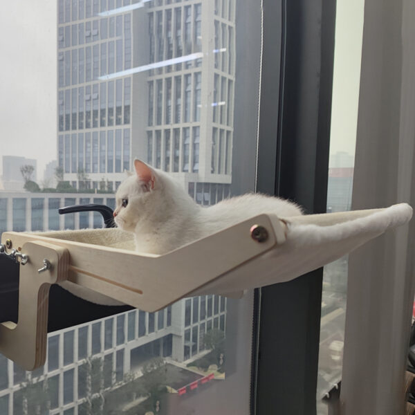 Hamaca de madera portátil para gato - Image 2